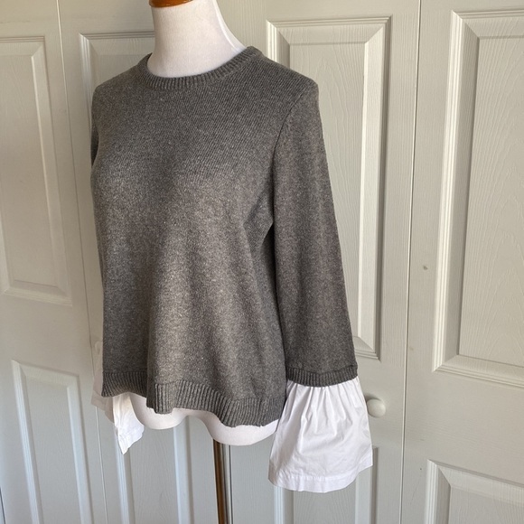 1.State Gray & White Bell Sleeve Crew Neck Sweater Size Medium - Picture 5 of 13